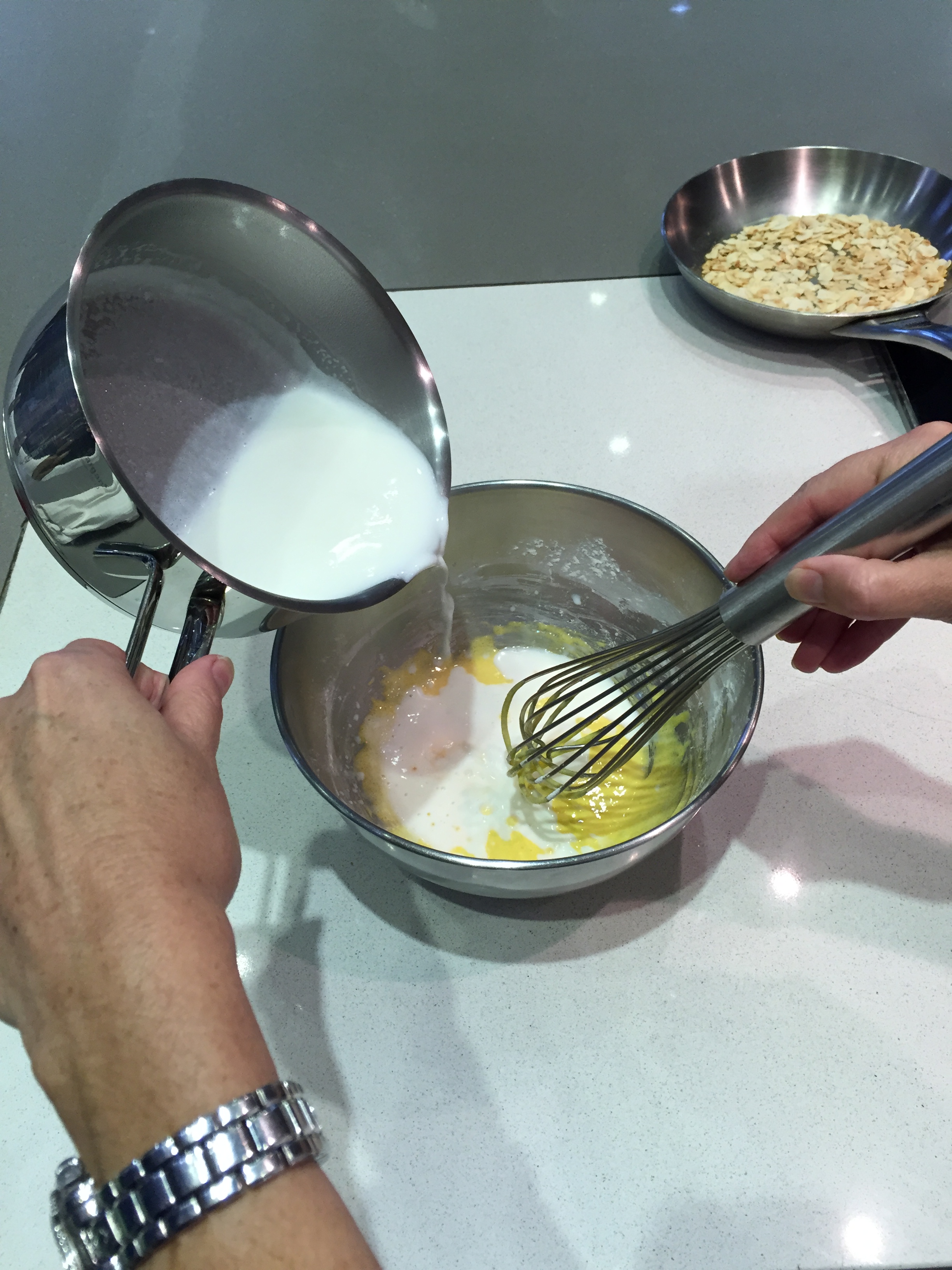Preparación crema pastelera